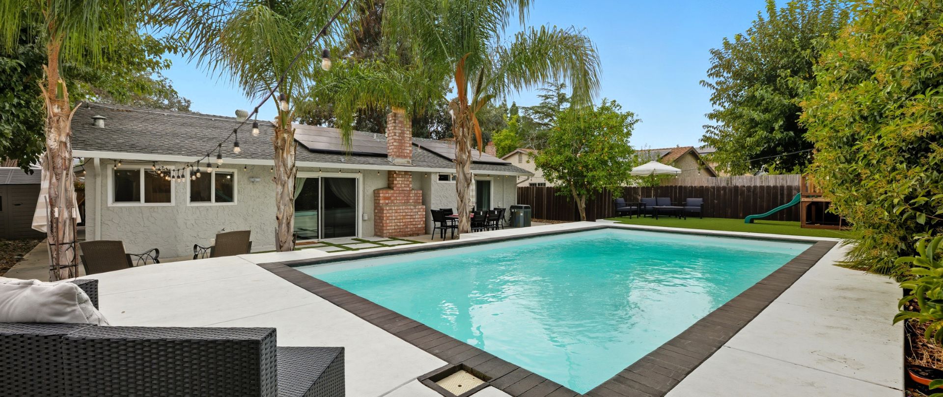 678 Claremont Dr Featured Banner