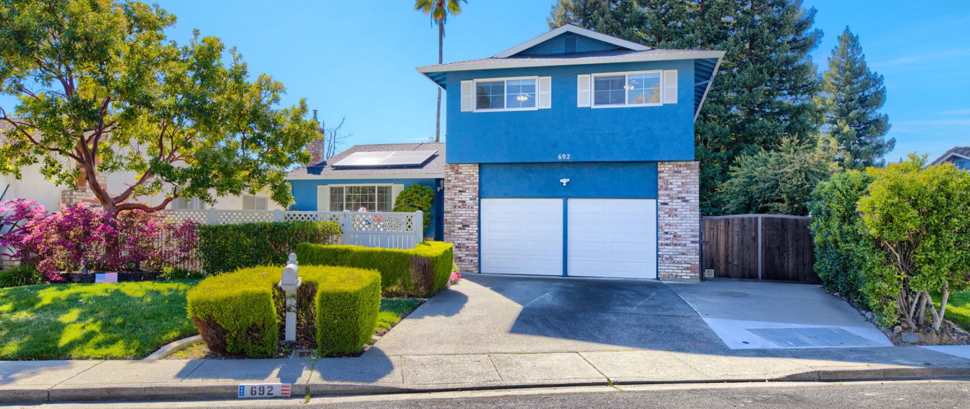 692 Linwood Street Featured Banner